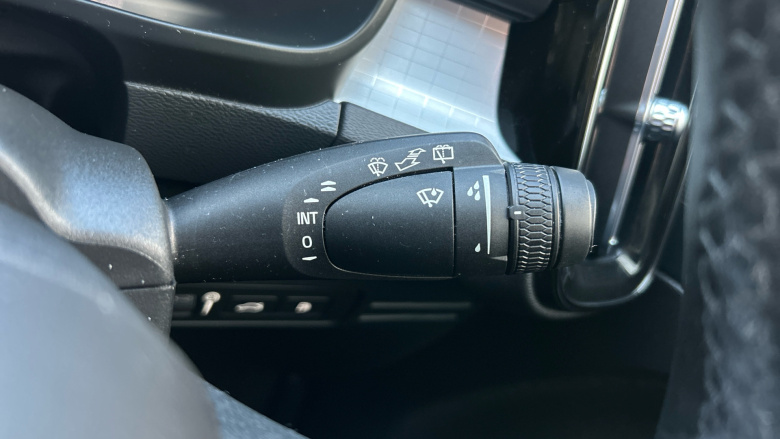 Volvo Xc40 1.5 T4 Recharge PHEV Plus Dark 5dr Auto Estate